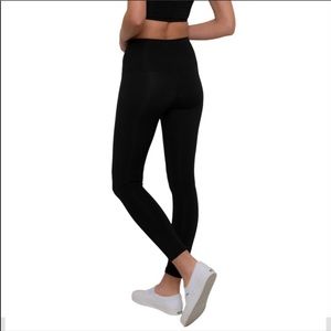 Morgan Stewart Sport Leggings